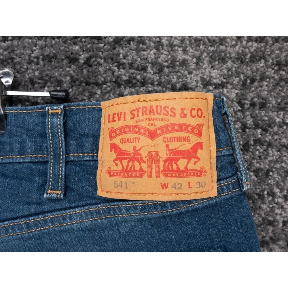 Levis 541 Jeans Mens 42x30 Actual 40x29 Blue Athletic Taper Stretch Distressed